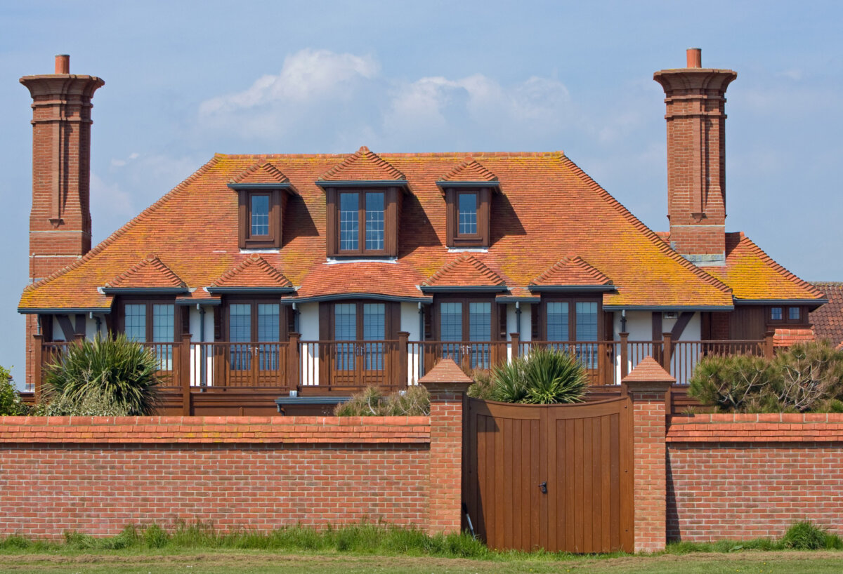 Luxury Smart Home Security Systems Worth the Investment